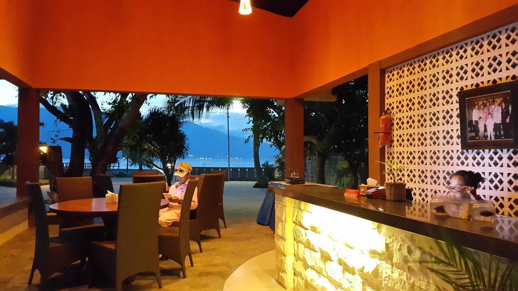 Kampoeng Nelayan Hotel Palu Luaran gambar