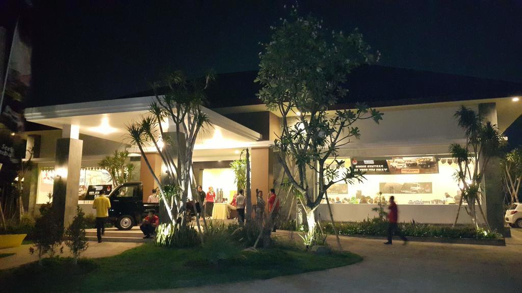 Kampoeng Nelayan Hotel Palu Luaran gambar