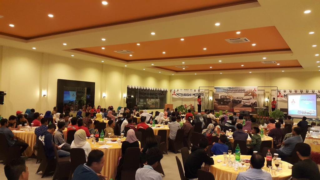 Kampoeng Nelayan Hotel Palu Luaran gambar
