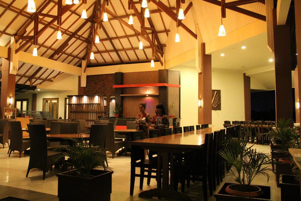 Kampoeng Nelayan Hotel Palu Luaran gambar